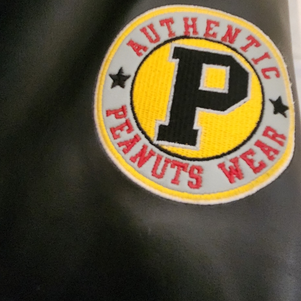 Peanuts Authentic Outer Wear - Picture 2 of 5